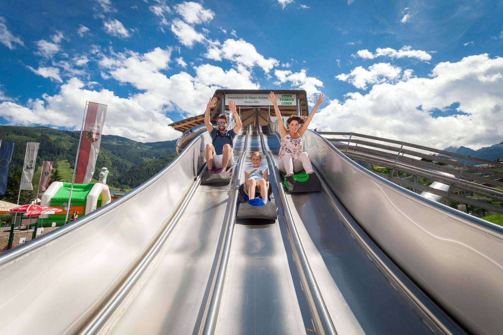 Hotel Gasthof Kroell - Inkl Nationalpark-Karte, 1 X Grossglockner Hochalpenstrasse Kostenlos, 1X Gerlos Alpenstrasse Kostenlos, Krimmler Wasserfaelle Kostenlos, Verschiedene Bergbahnen Kostenlos, Badesee Kostenlos, Bus & Zug Kostenlos, Genusskueche, נידרנסיל מראה חיצוני תמונה